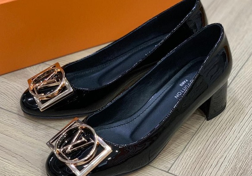 Женские туфли Louis Vuitton черные