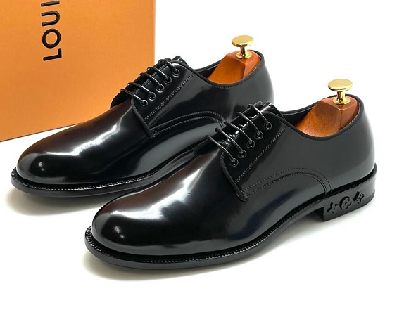 Кожаные черные ботинки Louis Vuitton