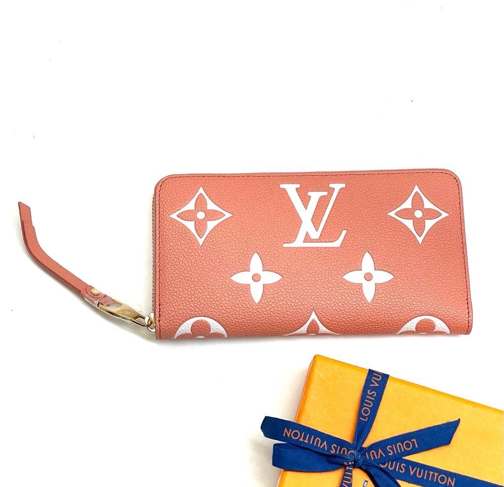 Женский кожаный кошелек на молнии Louis Vuitton