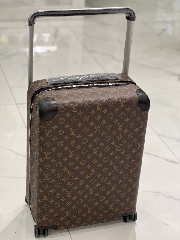 Коричневый чемодан Louis Vuitton Horizon 55 ручная кладь