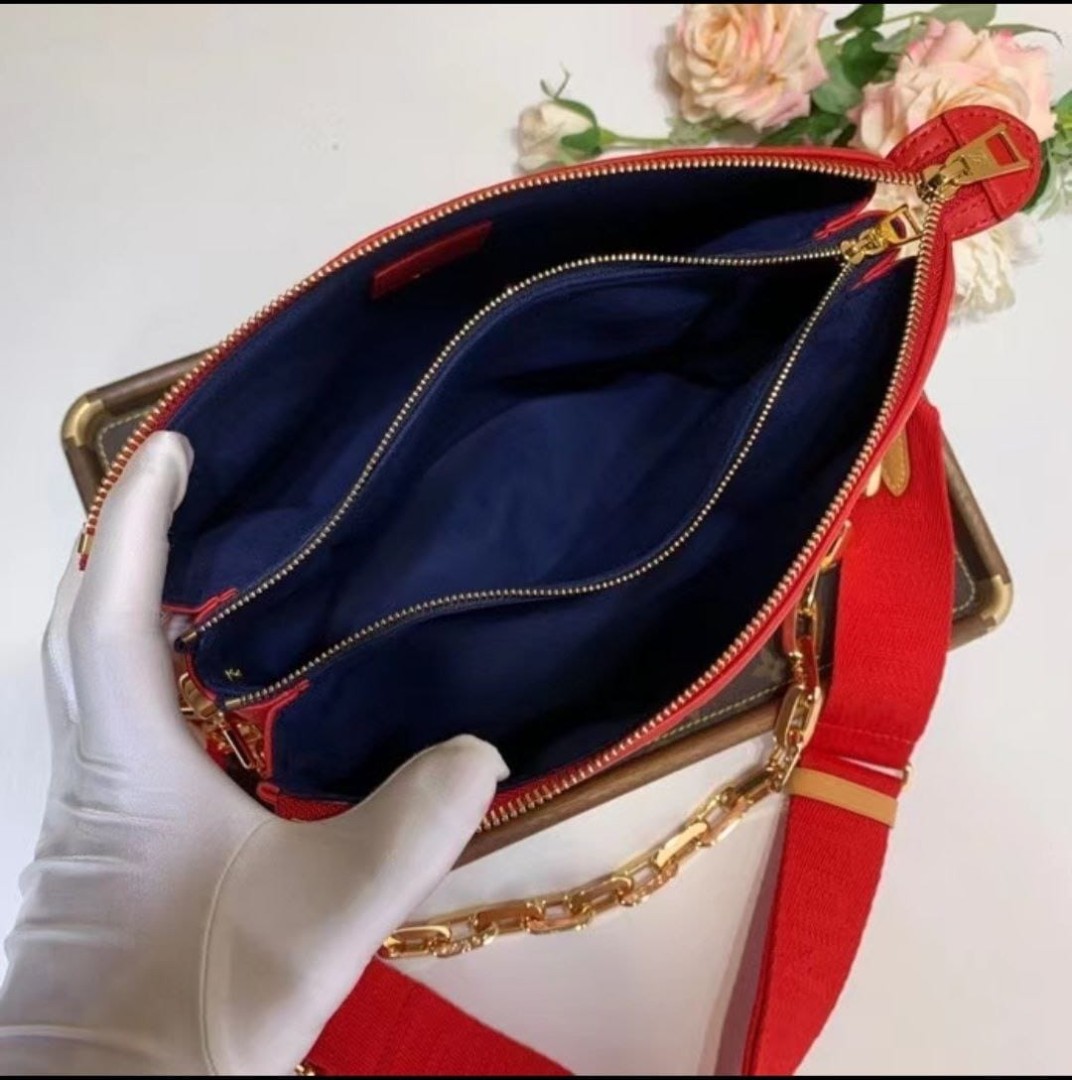 Женская сумка Louis Vuitton Coussin PM красная