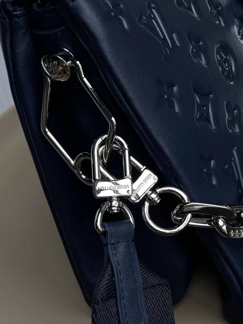 Женская сумка Louis Vuitton Coussin PM темно-синяя