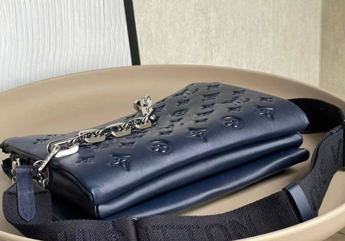 Женская сумка Louis Vuitton Coussin PM темно-синяя