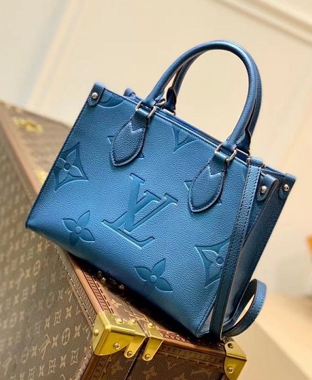 Женская сумка Louis Vuitton Onthego PM черная