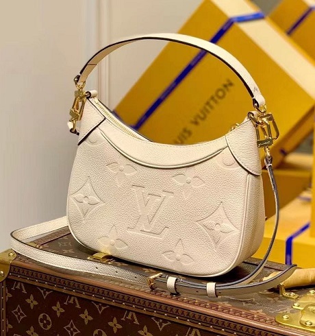 Женская сумка Louis Vuitton Bagatelle молочная