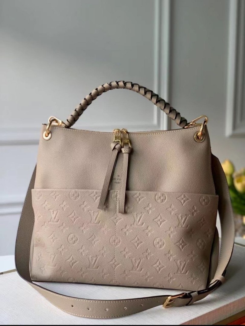 Женская сумка Louis Vuitton Beaubourg Hobo бежевая