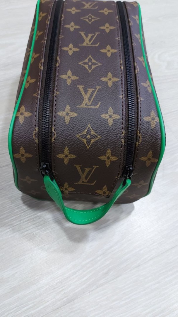 Косметичка Louis Vuitton Dopp Kit коричневая