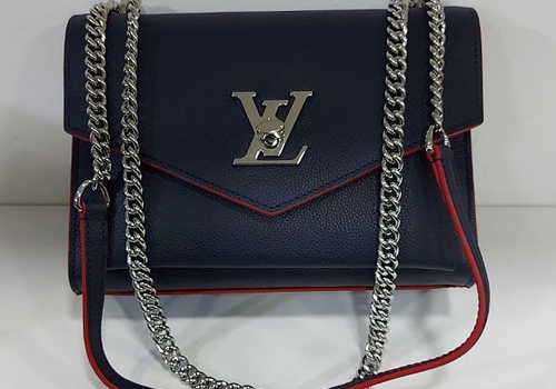 Кожаная сумка Louis Vuitton MyLockme BB