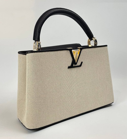 Женская сумка Louis Vuitton Capucines PM бежевая