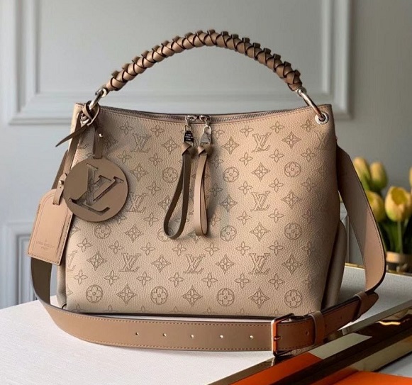 Женская сумка Louis Vuitton Beaubourg Hobo бежевая