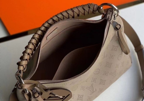 Женская сумка Louis Vuitton Beaubourg Hobo бежевая