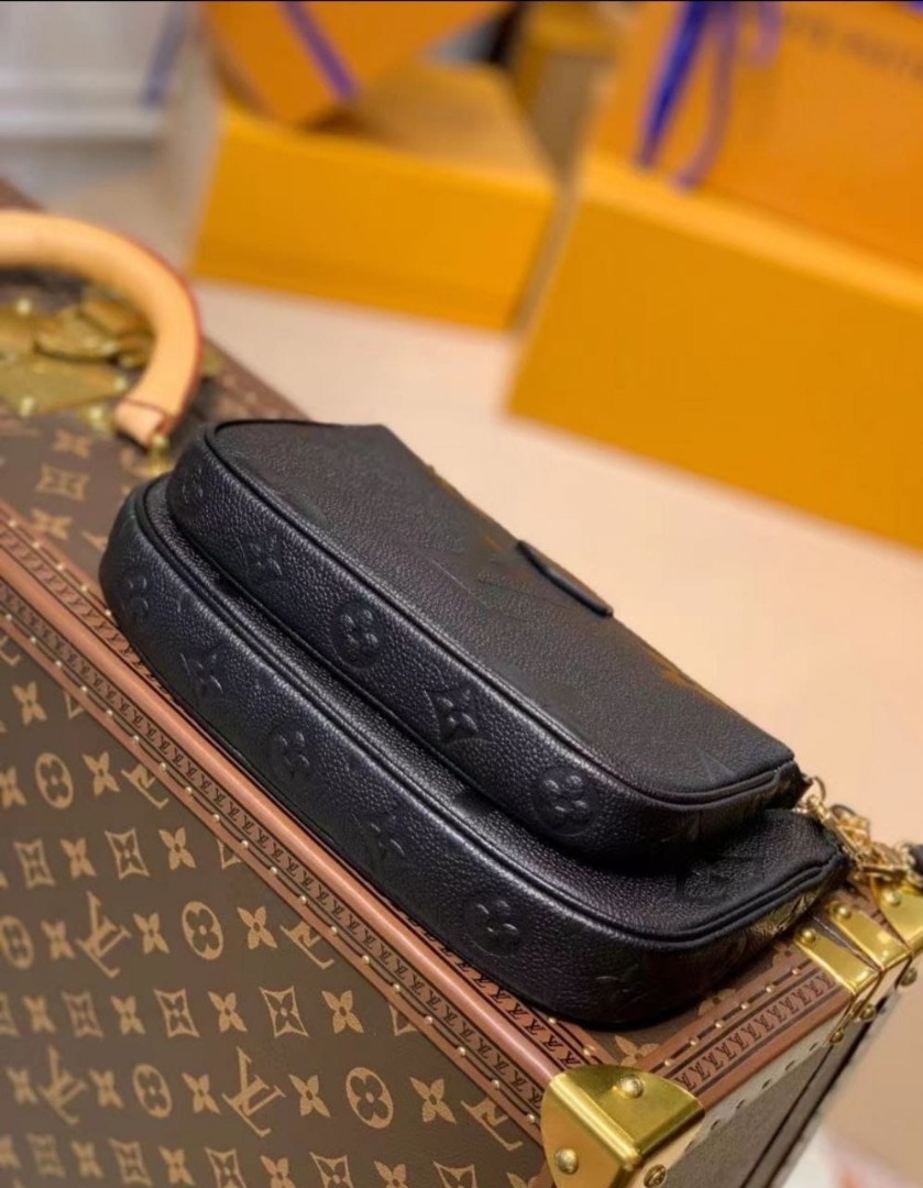 Женская сумка Louis Vuitton Multi Pochette черная