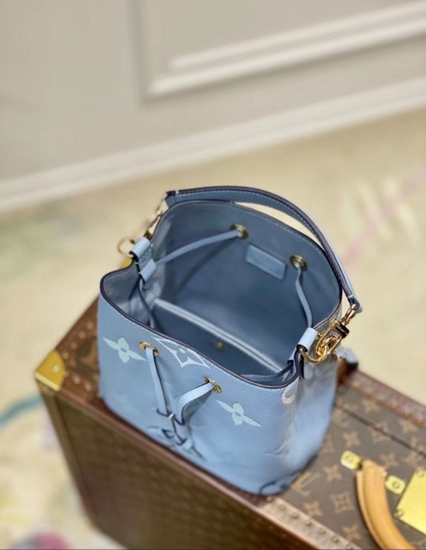 Сумка Louis Vuitton NeoNoe голубая
