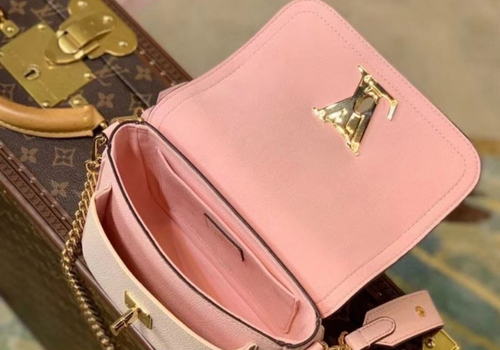 Сумка Louis Vuitton Lockme Tender розовая