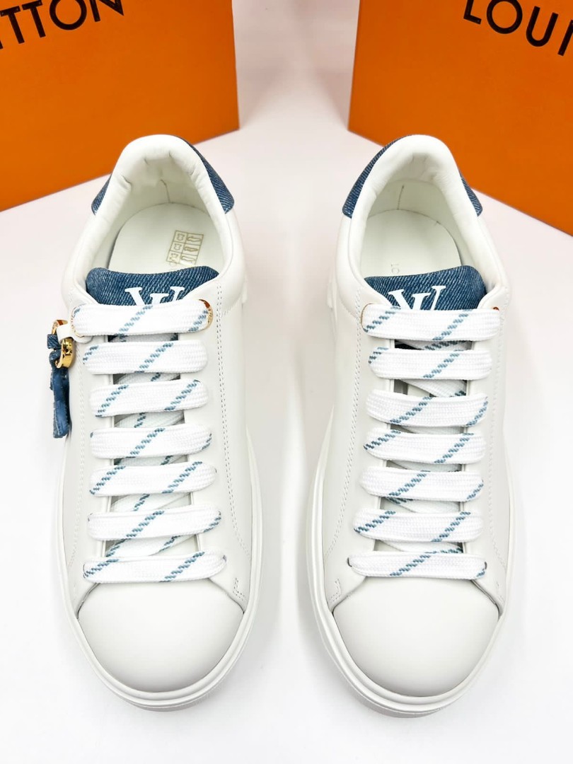 Женские белые кроссовки Louis Vuitton Time Out