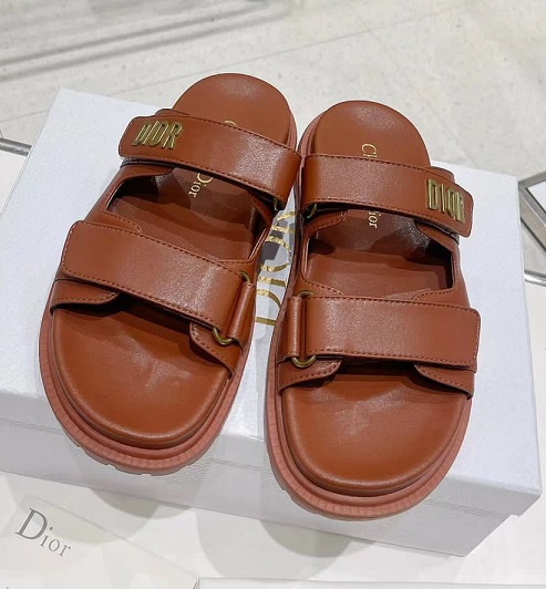 Женские кожаные сандалии Christian Dior коричневые