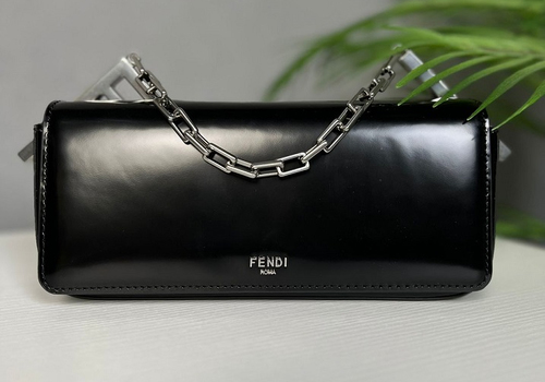 Женская сумка Fendi First Sight черная