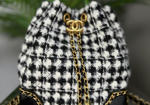 Твидовая сумка Chanel черно-белая