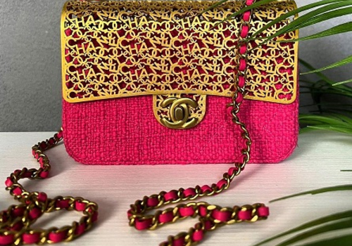 Розовая твидовая сумка Chanel