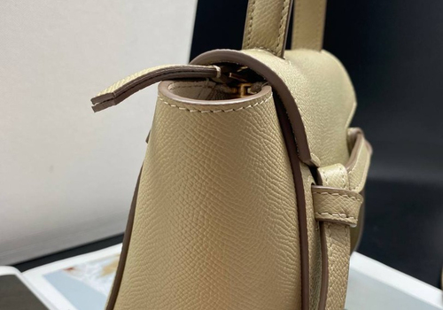 Женская кожаная сумка Celine Belt Nano бежевая