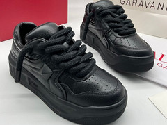 Женские черные кожаные кроссовки Valentino One Stud XL