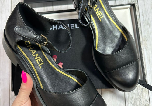 Кожаные черные туфли Chanel Mary Janes