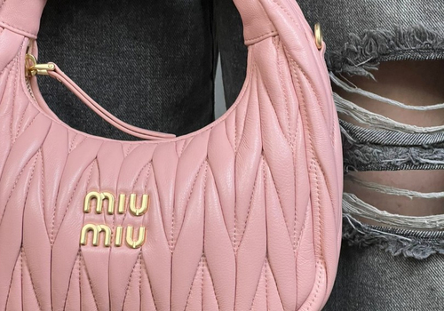 Женская кожаная сумка Miu Miu Wander розовая