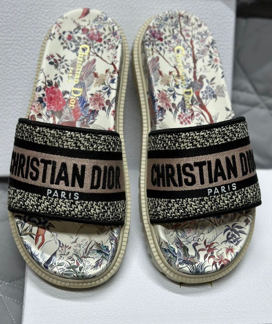 Женские шлепанцы Christian Dior