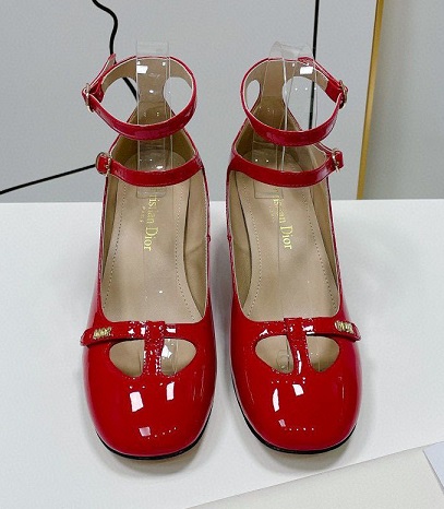 Женские красные лаковые туфли Christian Dior Aime