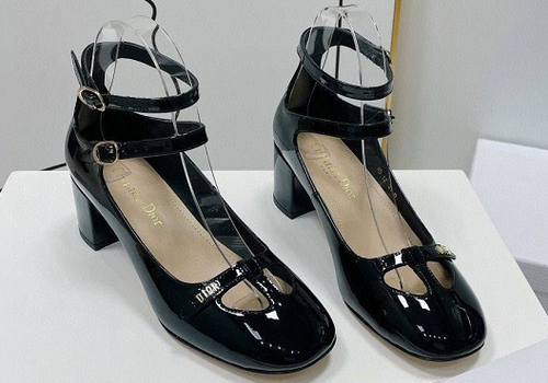 Женские черные лаковые туфли Christian Dior Aime