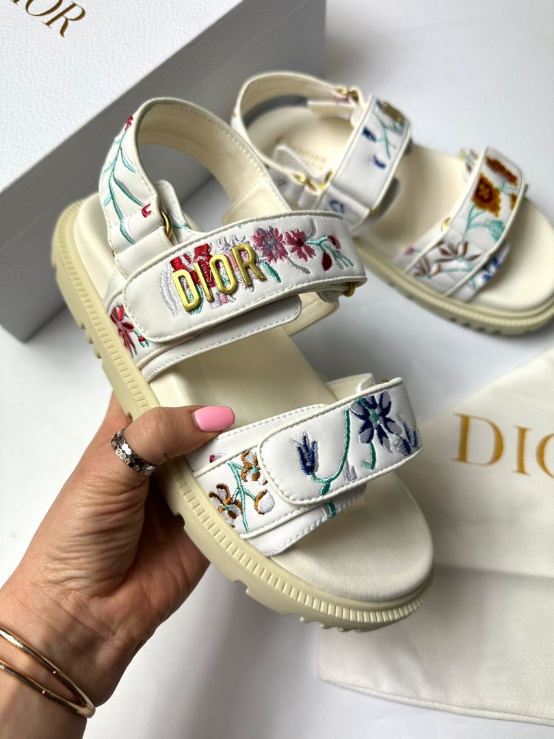 Женские белые сандалии Christian Dior