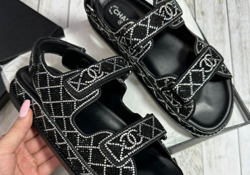 Черные сандалии Chanel
