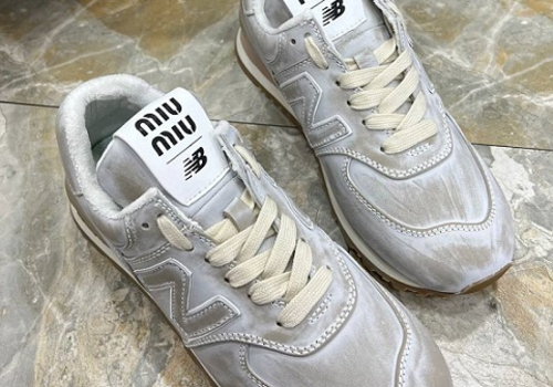 Женские кожаные кроссовки New Balance Miu Miu