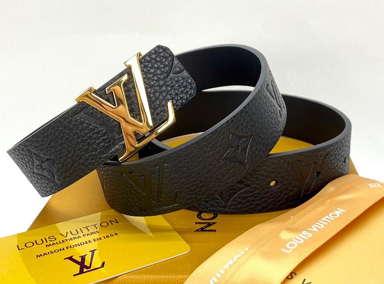 Женский двусторонний черный кожаный ремень Louis Vuitton
