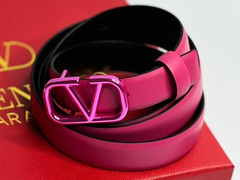 Узкий розовый кожаный ремень Valentino женский