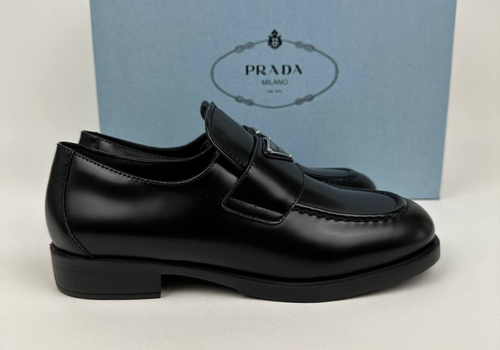 Кожаные женские лоферы Prada Patent