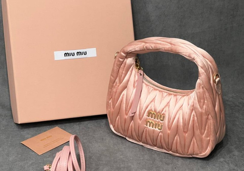 Женская сумка из сатина Miu Miu Wander mini hobo 17,5 см розовая