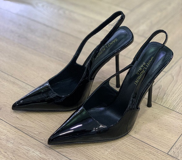 Кожаные черные босоножки Saint Laurent Slingback