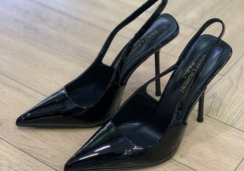 Кожаные черные босоножки Saint Laurent Slingback