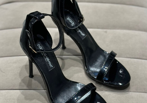 Женские черные кожаные босоножки Dolce Gabbana