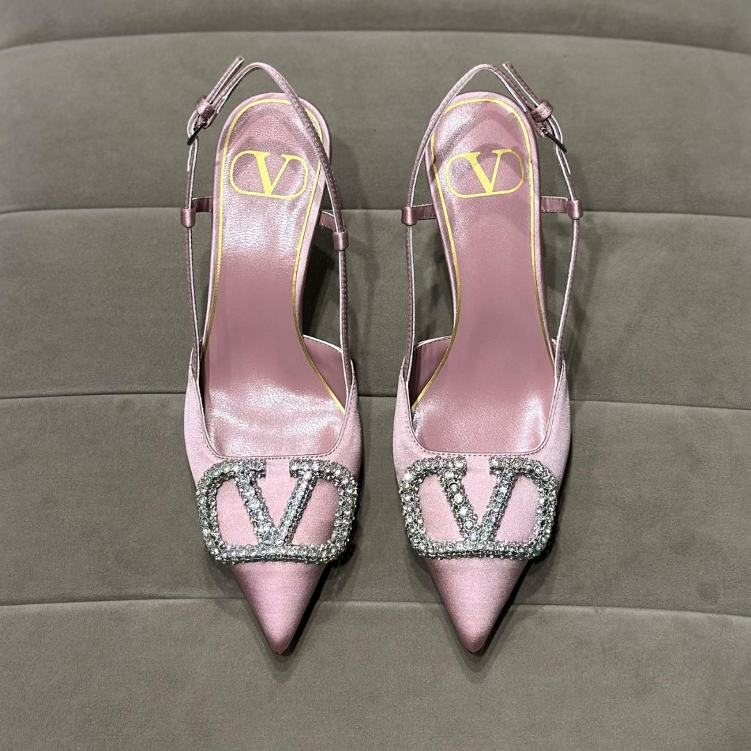 Босоножки на высоком каблуке Valentino Garavani розовый сатин