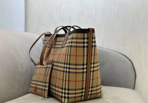 Женская сумка Burberry Medium London Tote Bag коричневая