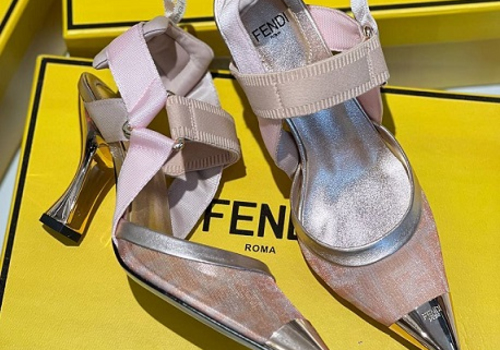 Босоножки на каблуке из текстиля Fendi