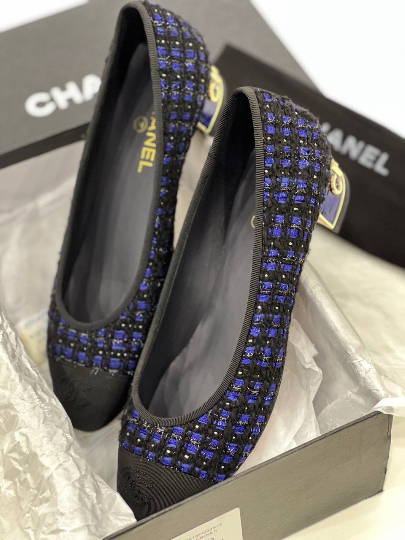 Твидовые туфли Chanel на низком каблуке синие