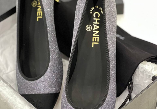 Туфли Chanel на низком каблуке серые