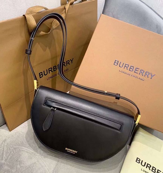 Женская черная кожаная сумка Burberry Olympia