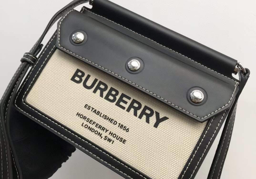 Женская сумка Burberry Title черная