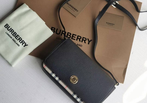 Женская сумочка Burberry черная