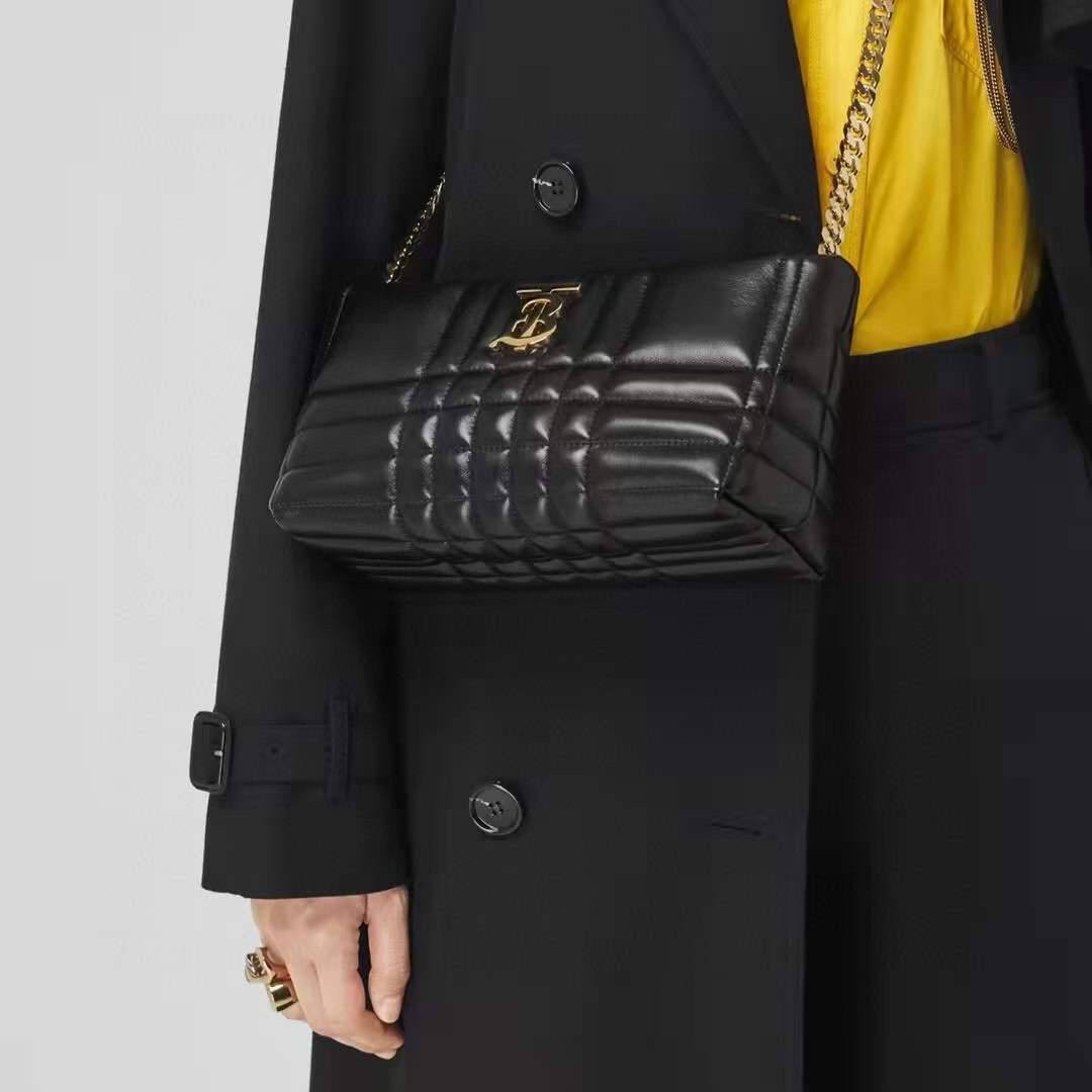Женская черная кожаная сумочка Burberry