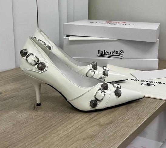 Женские белые кожаные туфли Balenciaga